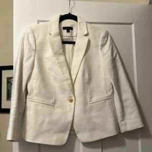 Ann Taylor short jacket, size 6, ivory